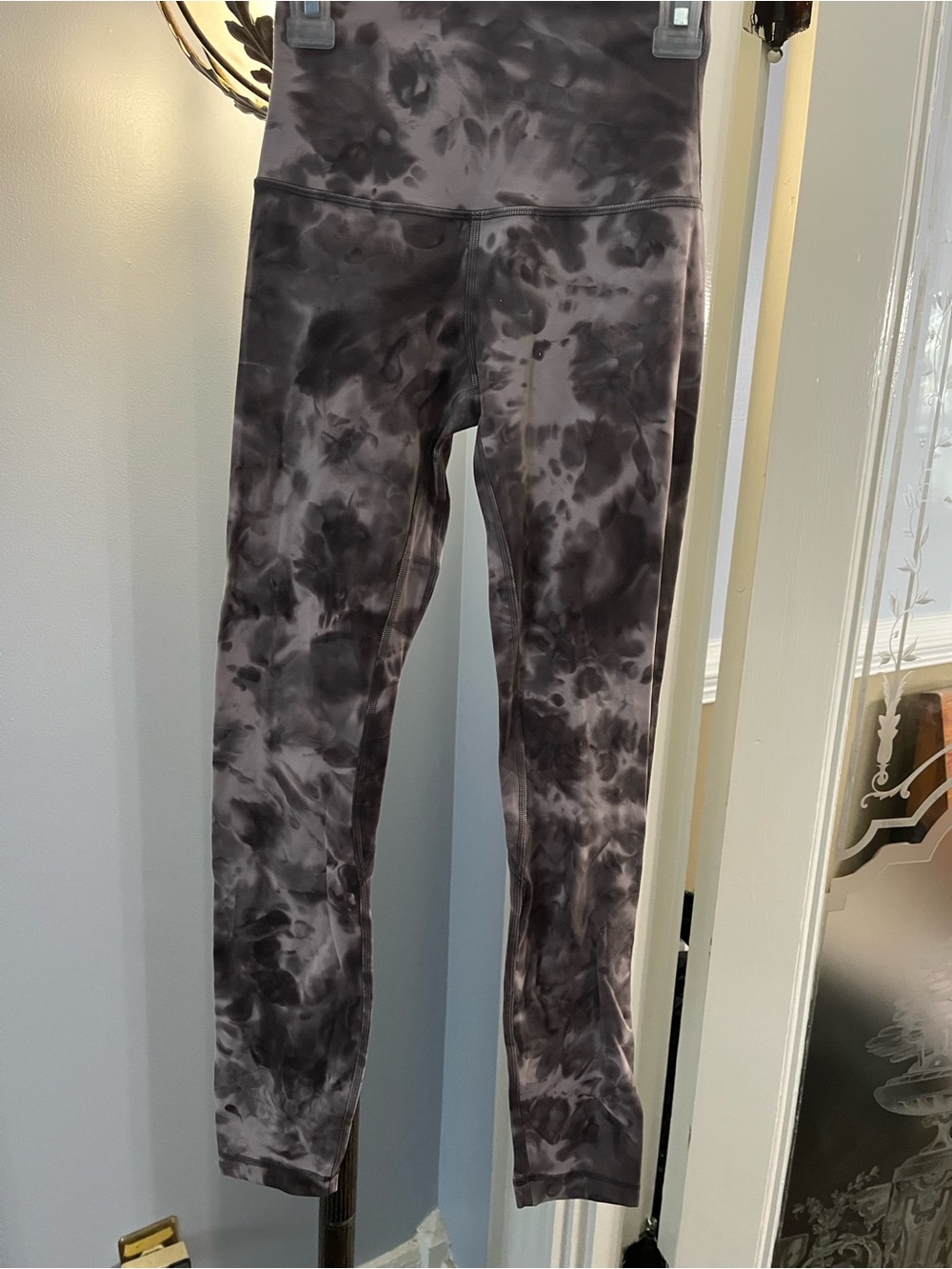 lululemon athletica Tie-Dye High-Rise Leggings size 2 (25 inches long)